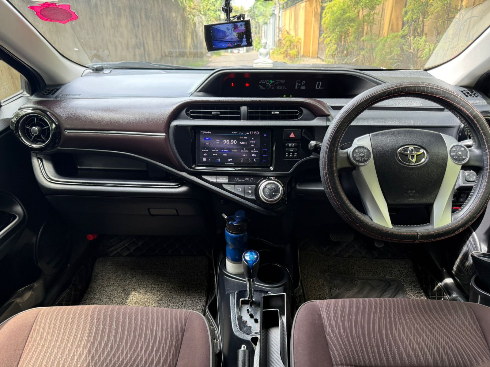 Toyota Aqua 2016