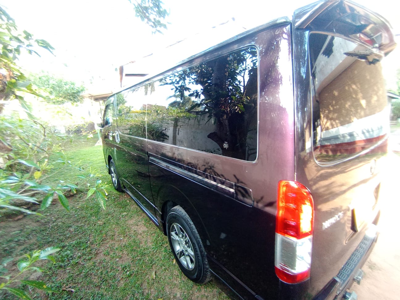 Toyota KDH 201 Dark Prime 2014