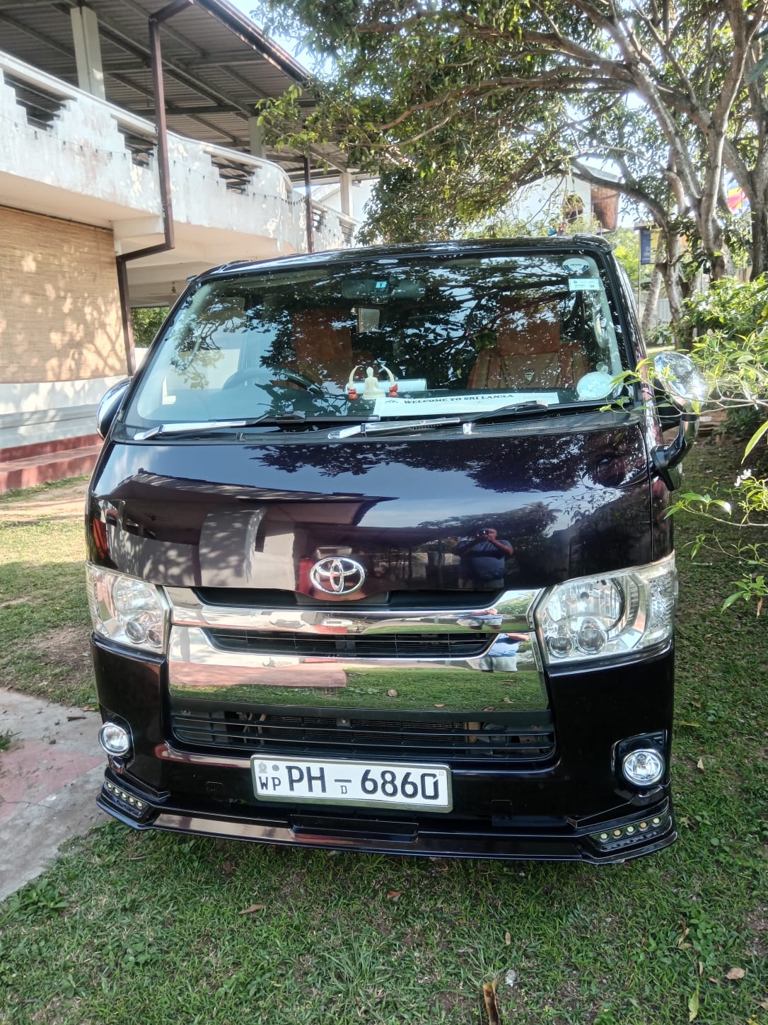 Toyota KDH 201 Dark Prime 2014