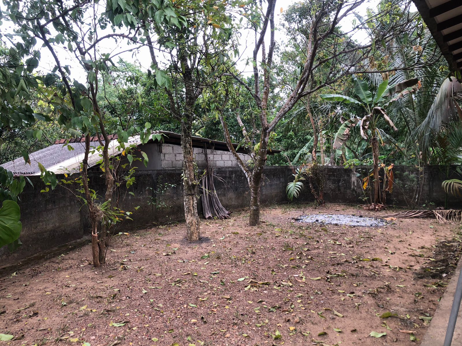 House with Land for Sale Weliweriya