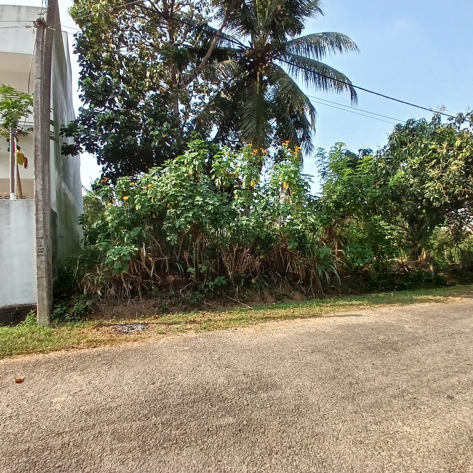 8.5 P Land for Sale in Athurugiriya( Prime Paradise City)