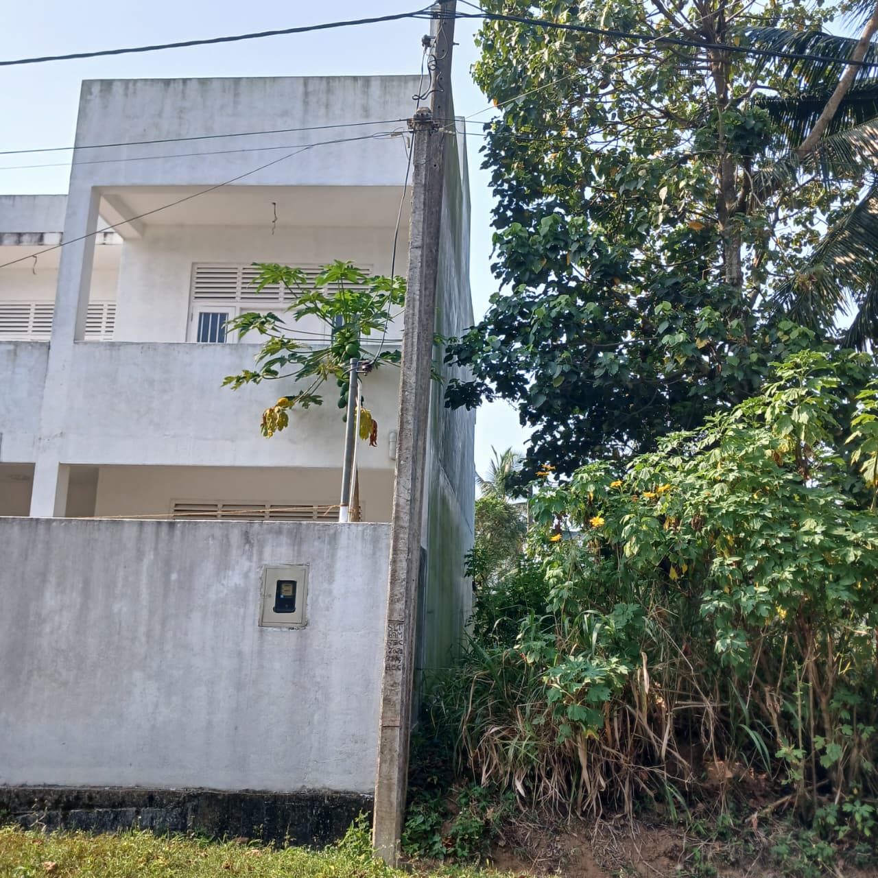 8.5 P Land for Sale in Athurugiriya( Prime Paradise City)