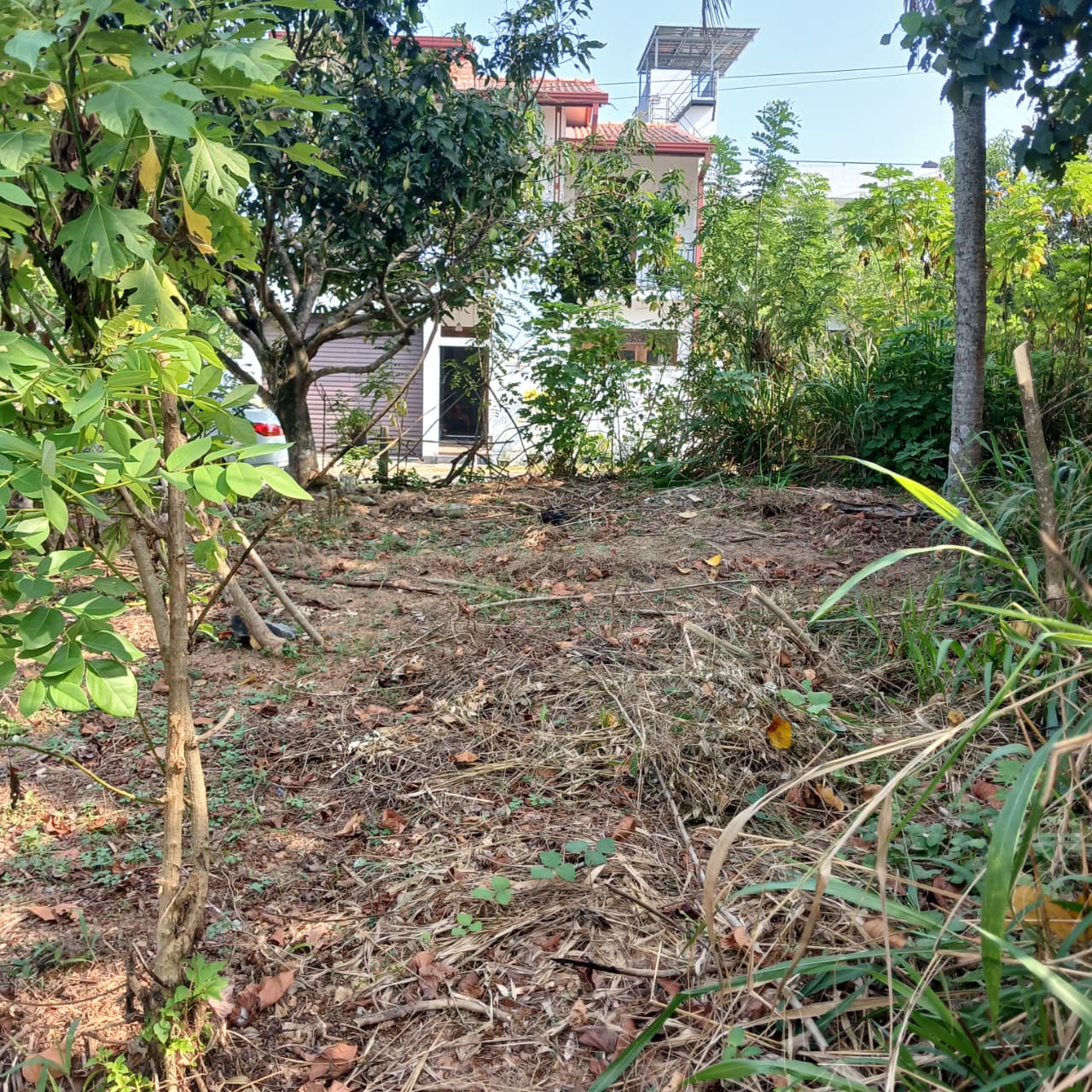 8.5 P Land for Sale in Athurugiriya( Prime Paradise City)