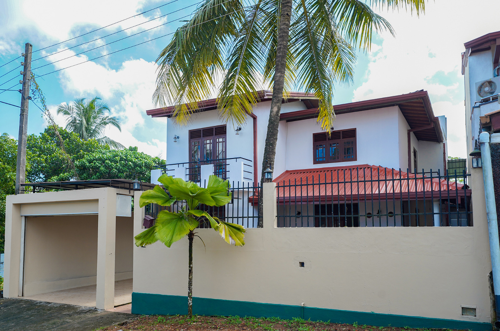 2 Storey House for Sale at Piliyandala