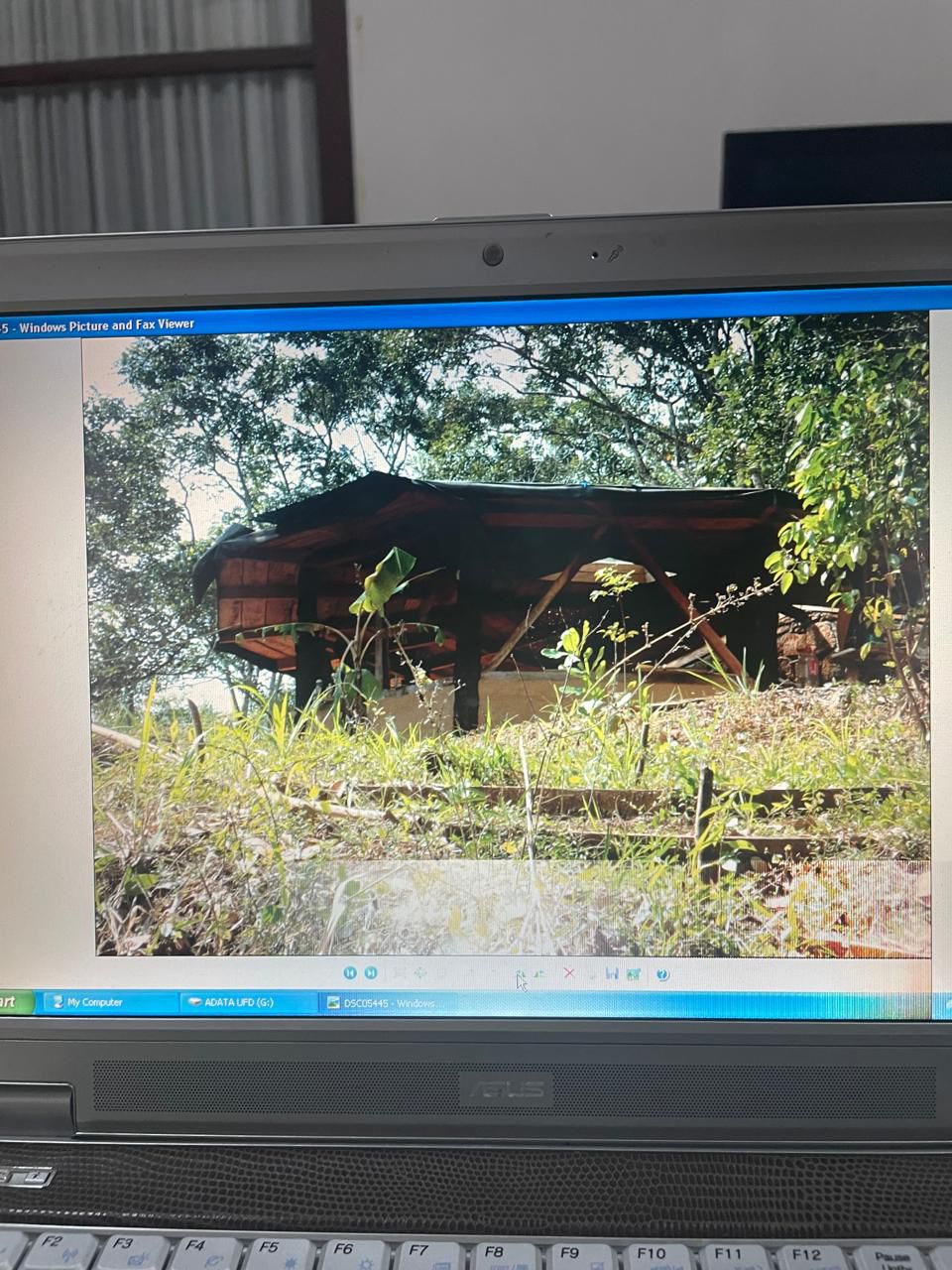 Land with houses for sale baeragala