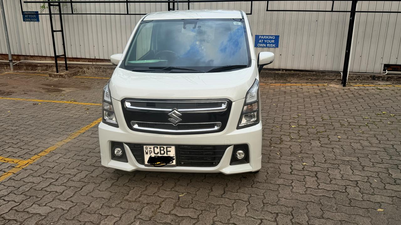 Suzuki Wagon R Stingray MH55S (Original car)