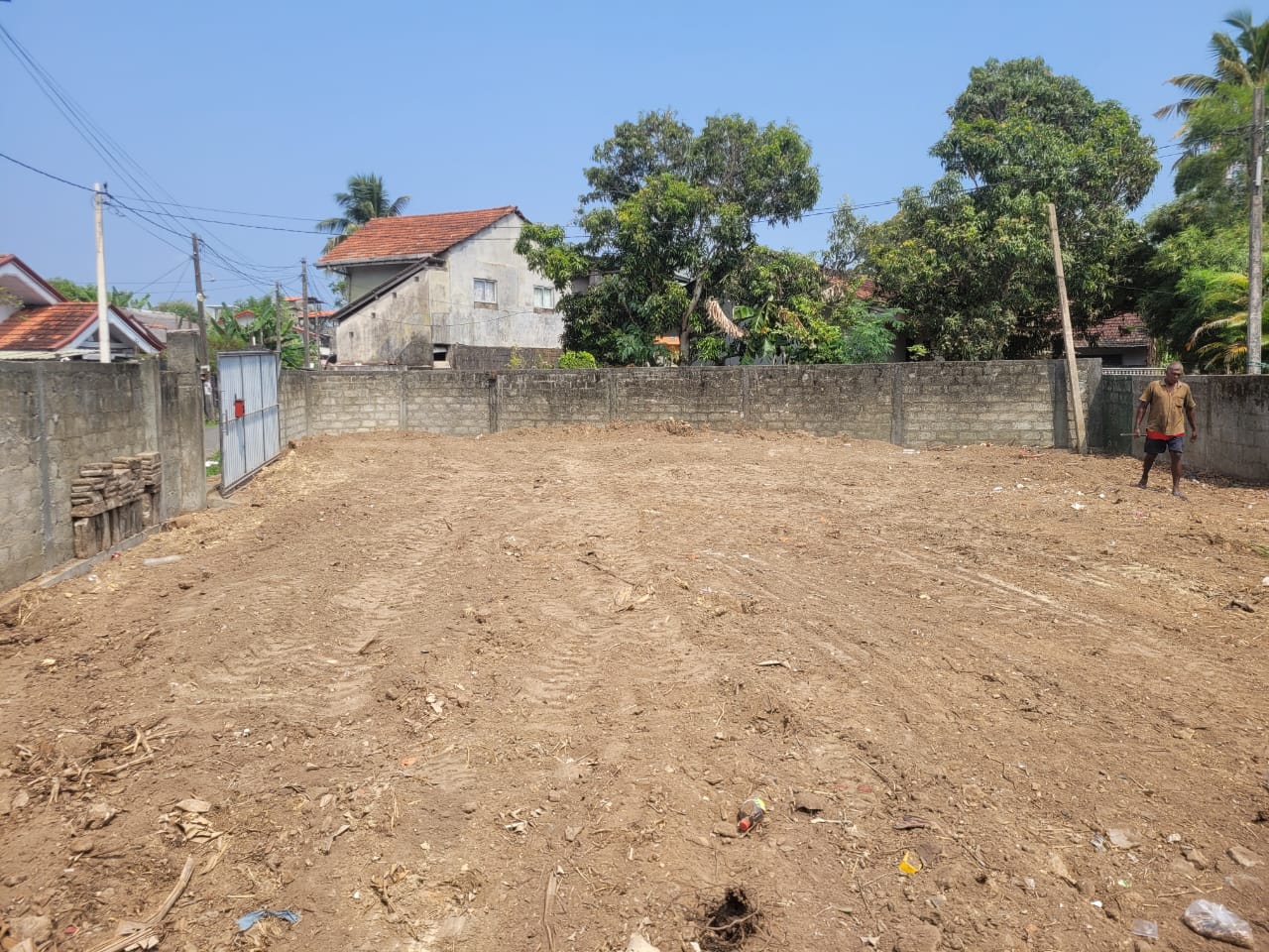 Land – Near to Nupe Junction