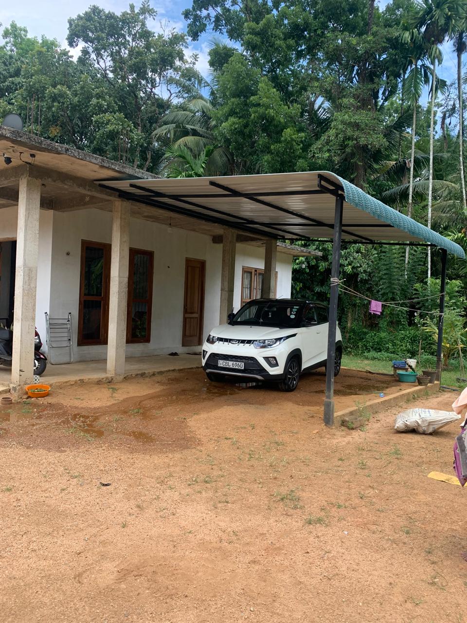 Land With House For Sale In Puwakpitiya