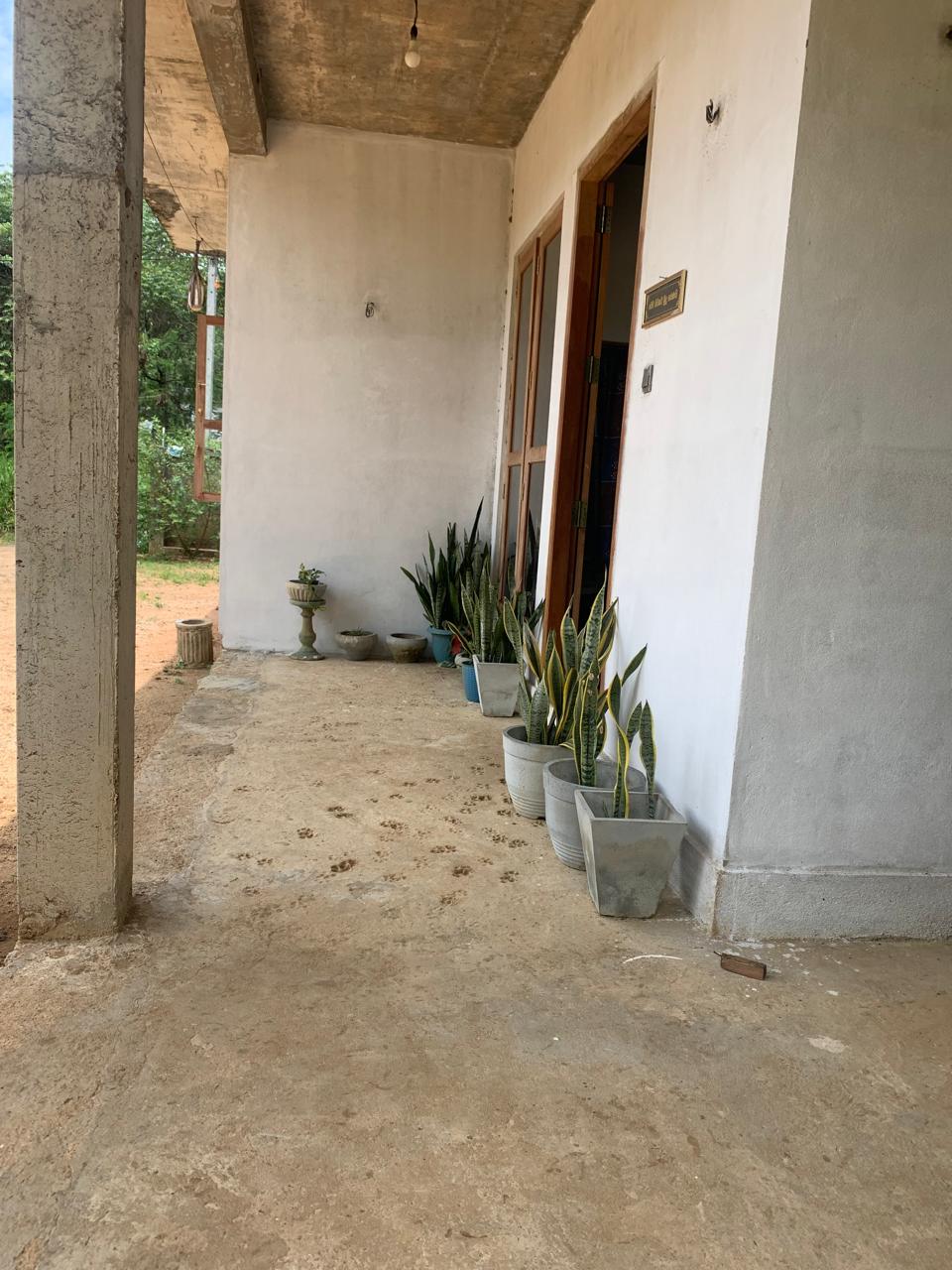 Land With House For Sale In Puwakpitiya