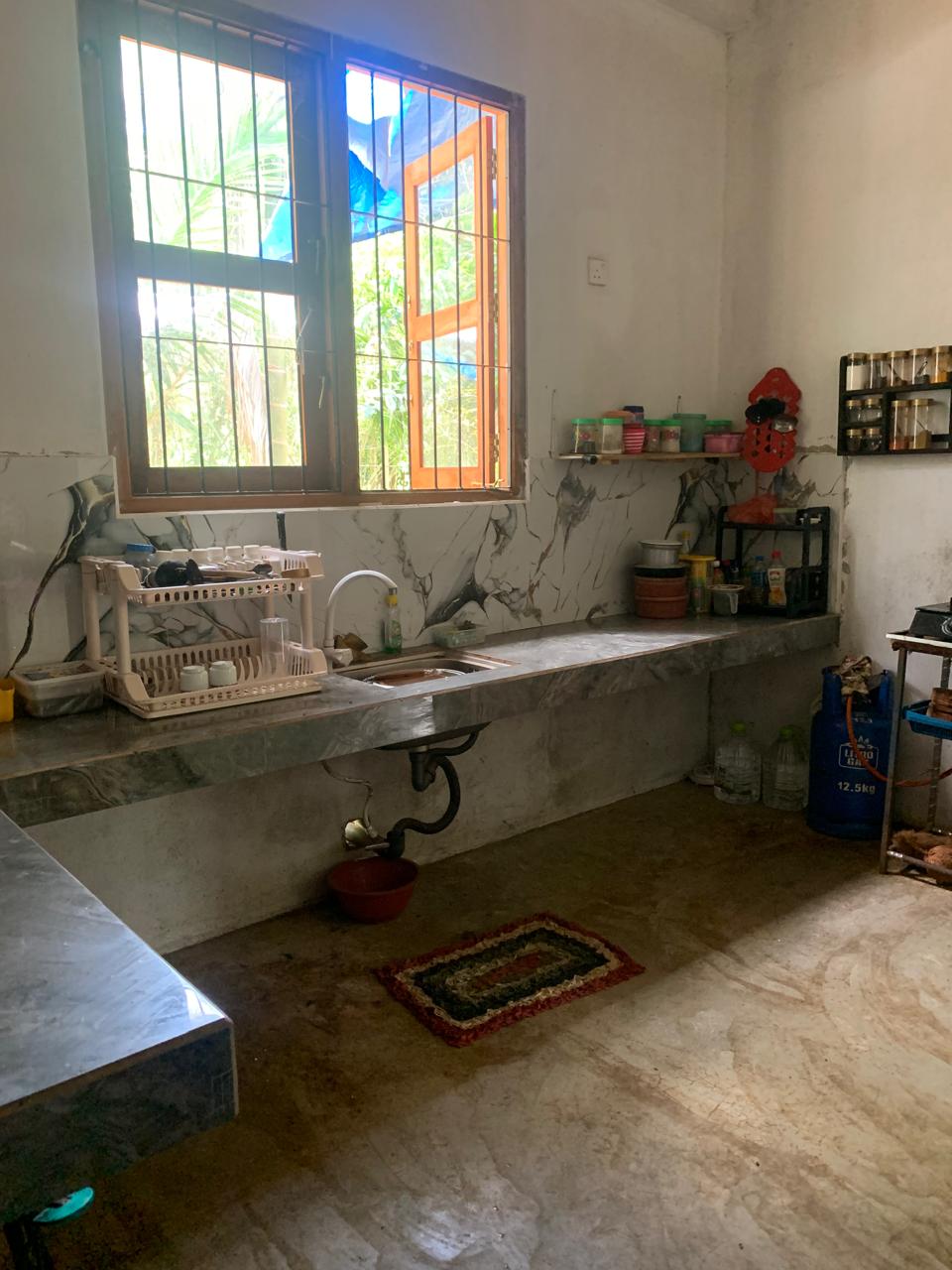 Land With House For Sale In Puwakpitiya