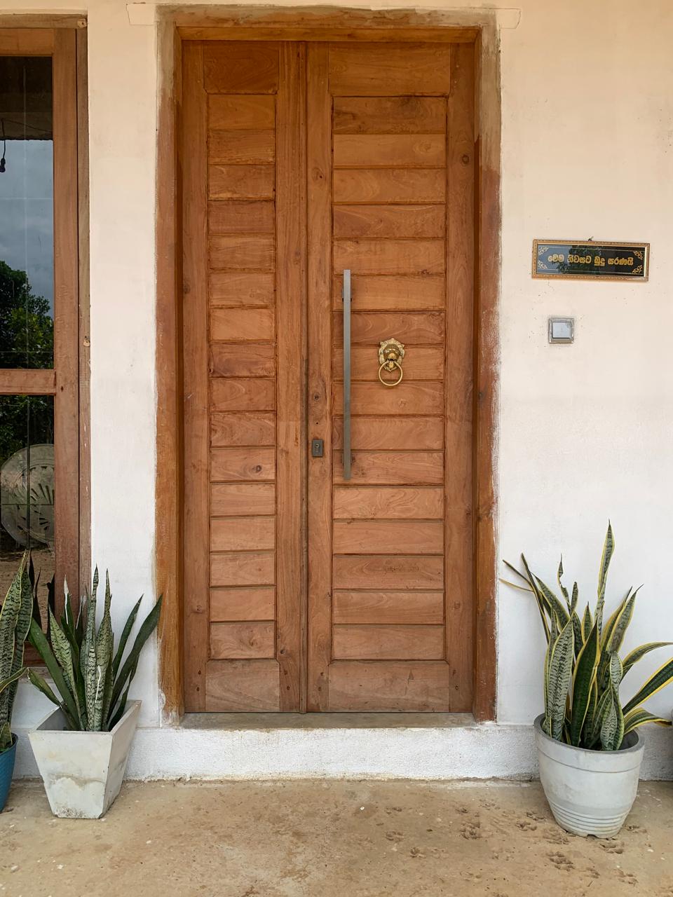 Land With House For Sale In Puwakpitiya