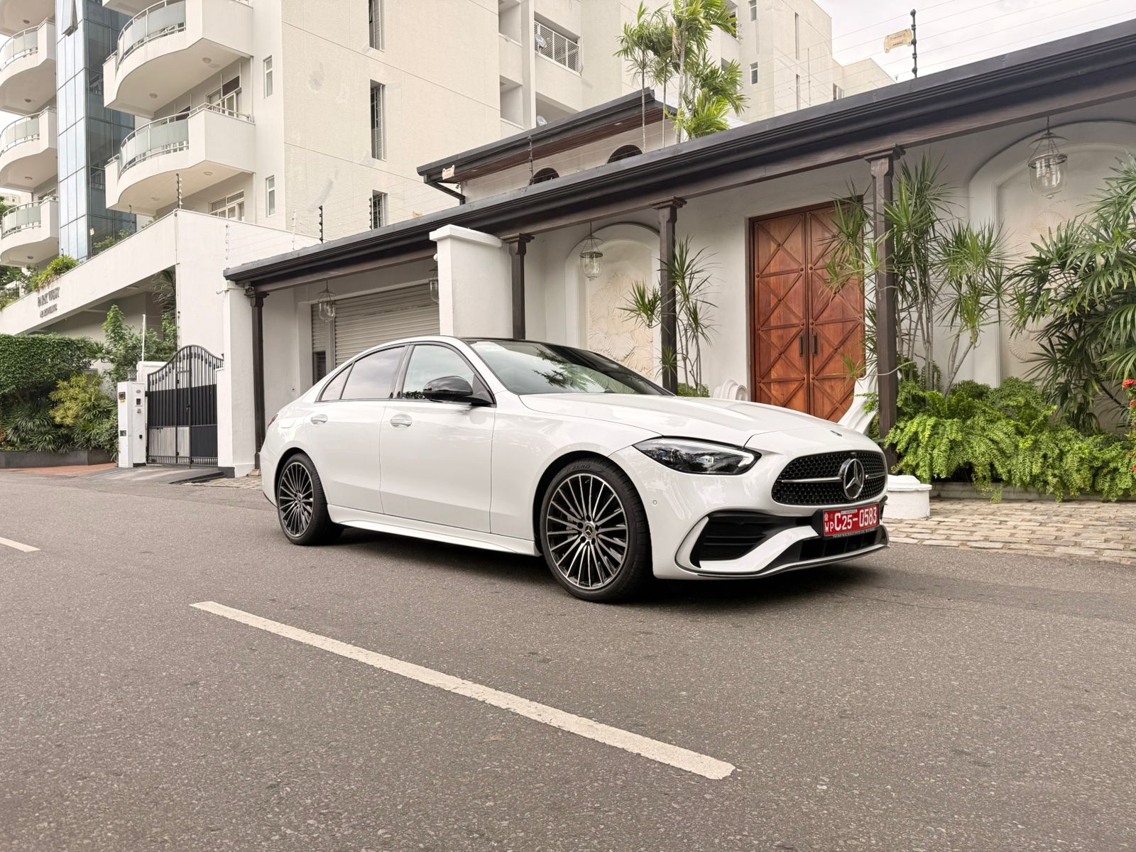 Mercedes Benz C200 AMGLine Premium Plus 2025