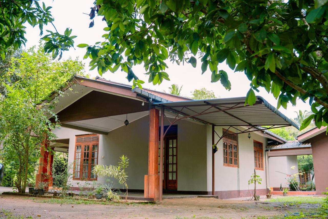 Architect-Designed Luxury House for Sale — Maspotha Kurunegala
