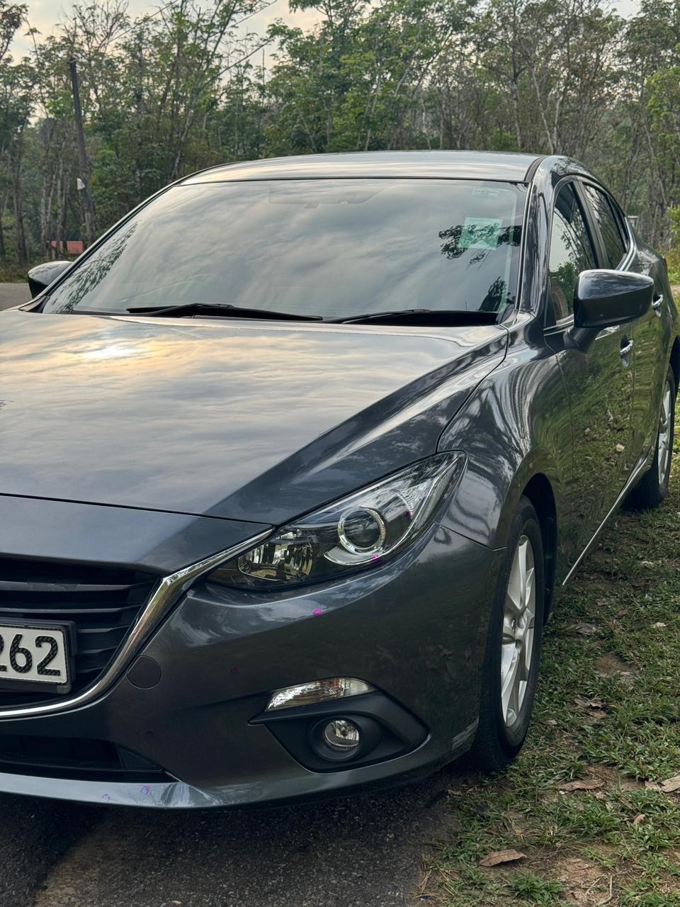 Mazda 3 2015