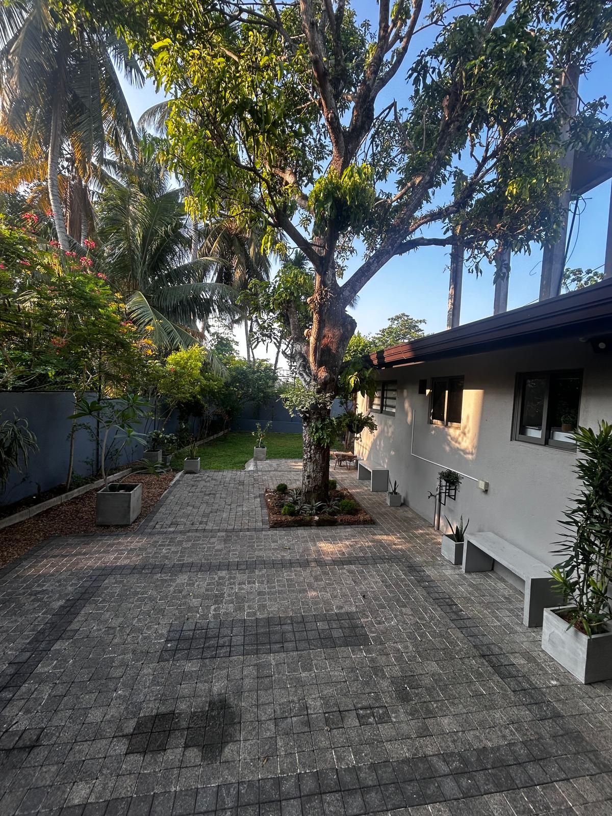 Two Storied Residential House with 18 Perch Land in Thalapathpitiya