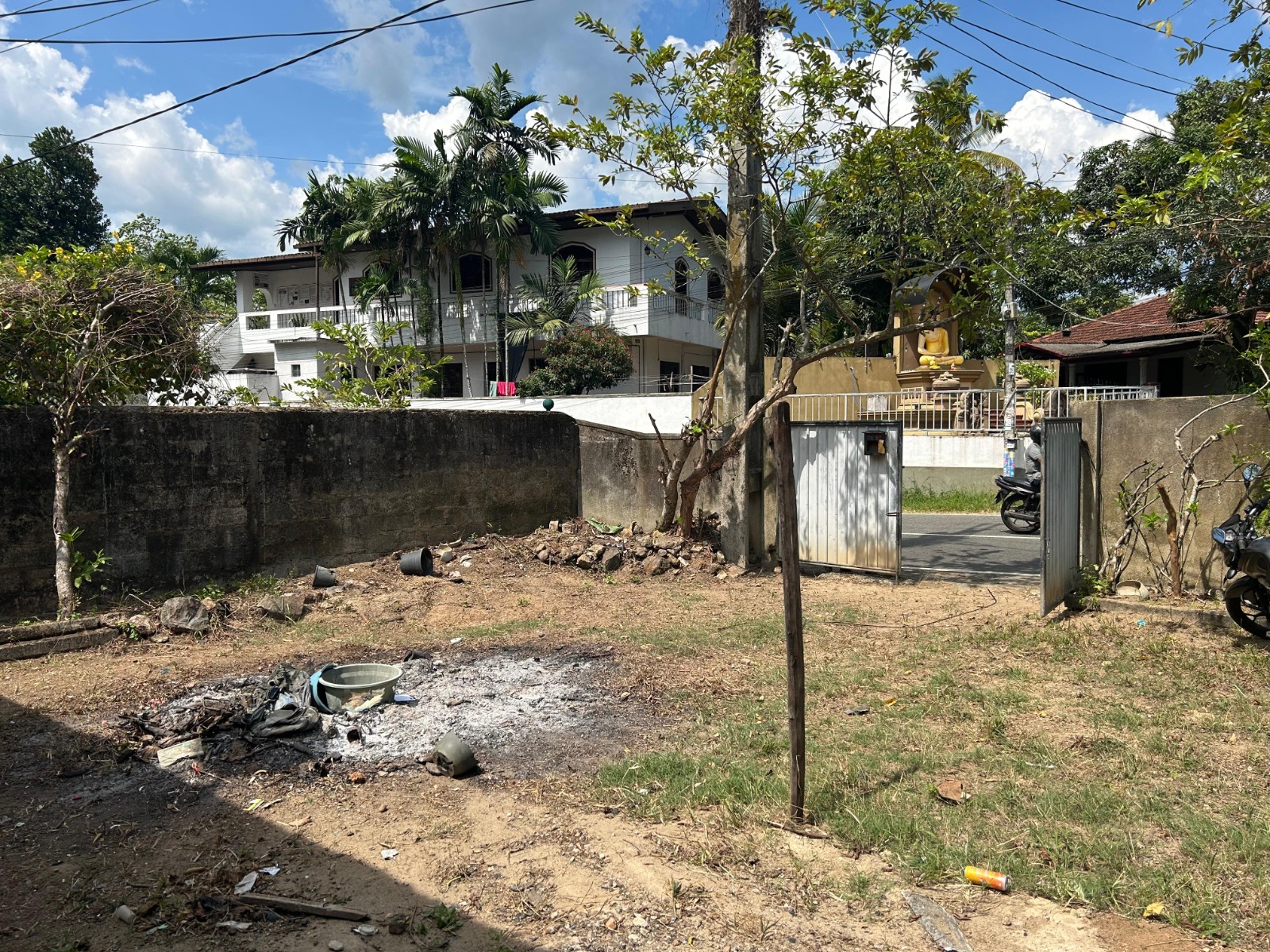 Land for Sale Karapitiya