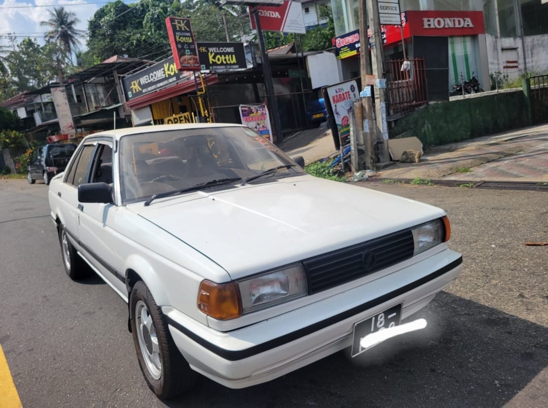 Nissan Sunny Trad 1988