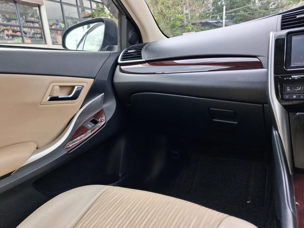 Toyota Premio G Superior 2017