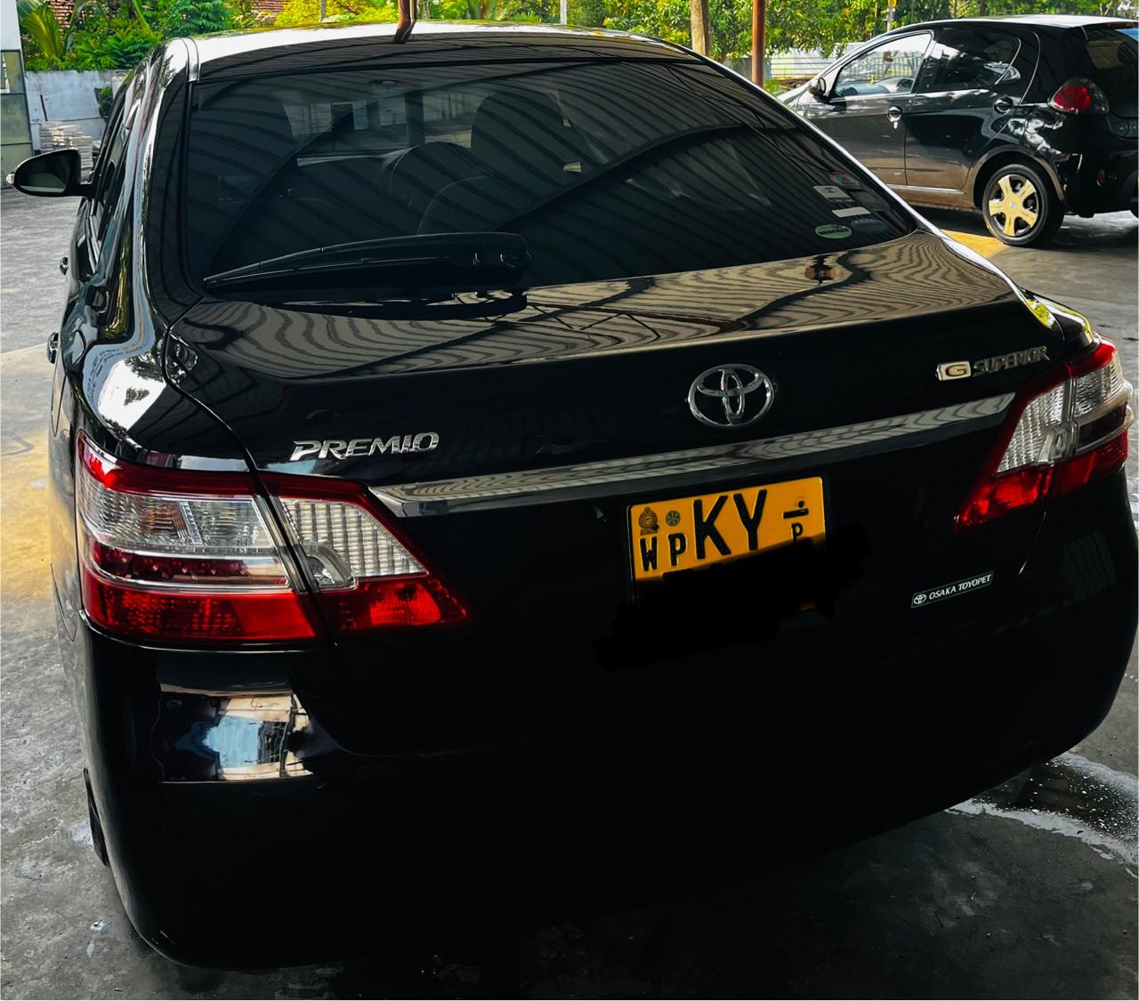 Toyota Premio G Superior 2013