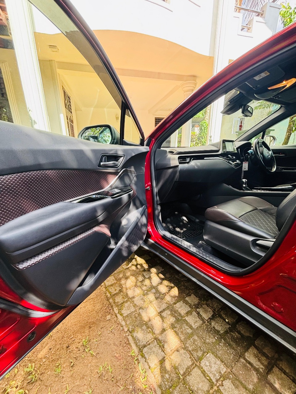 Toyota CHR SUV/GT Turbo NGX10 2018