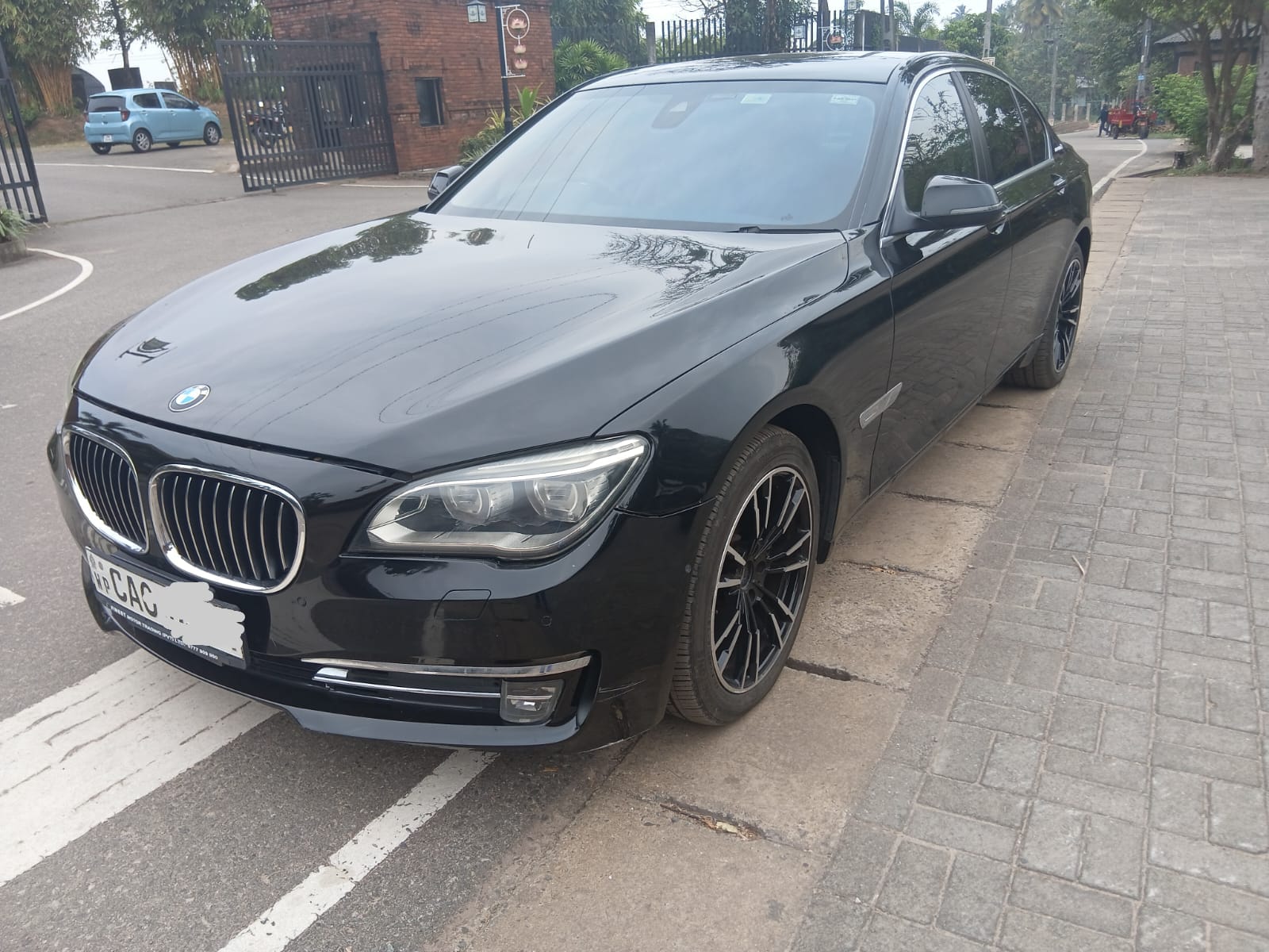 BMW ActiveHybrid 7 2015