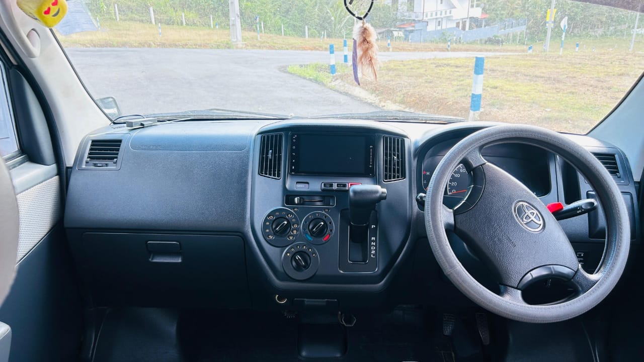 TOYOTA TOWNACE 402