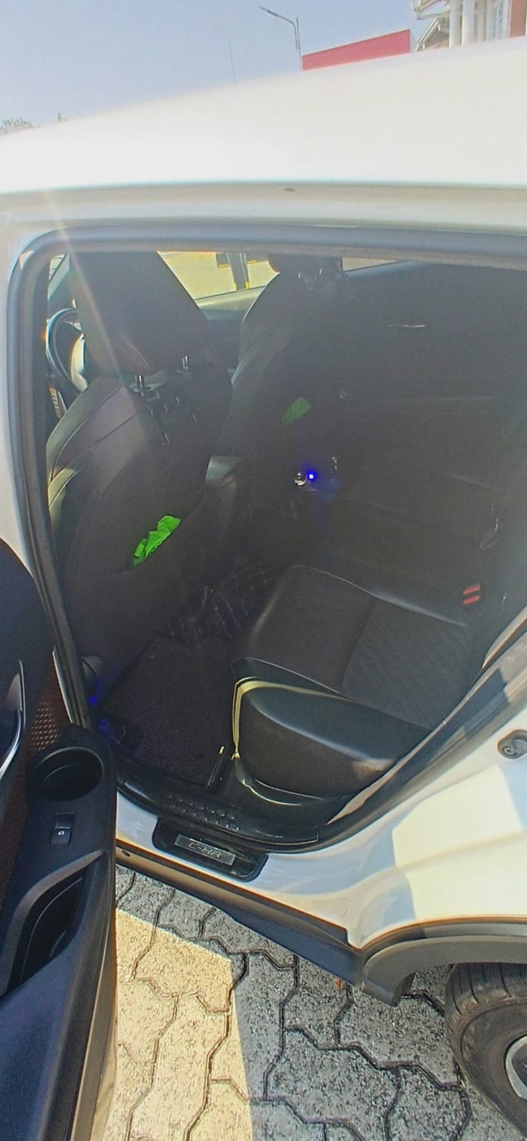 Toyota CHR NGX 50 AWD 2017