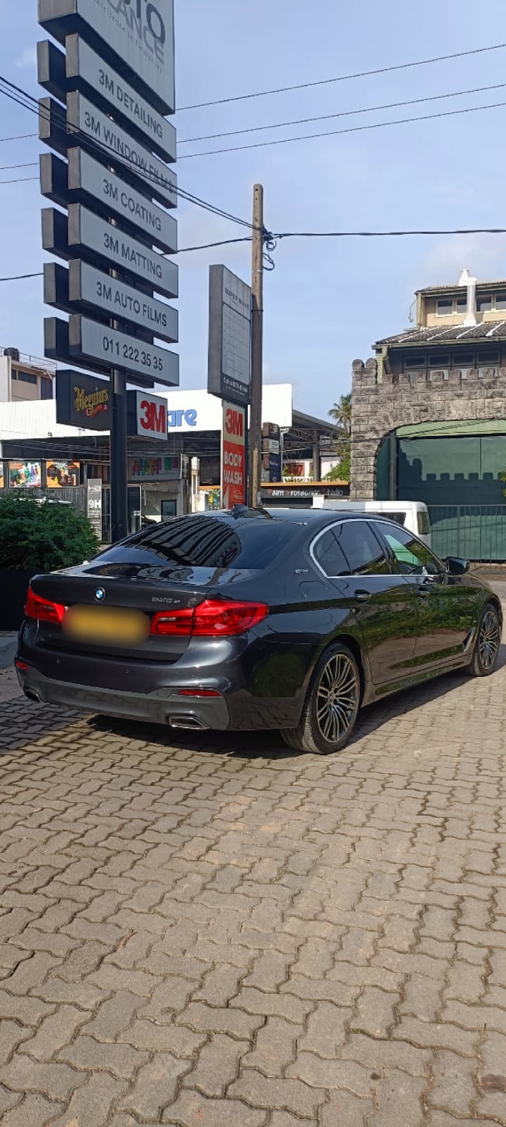 7 BMW 530e 2017