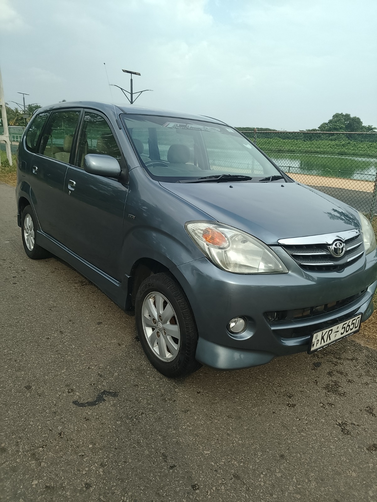 Toyota Avanza 2011