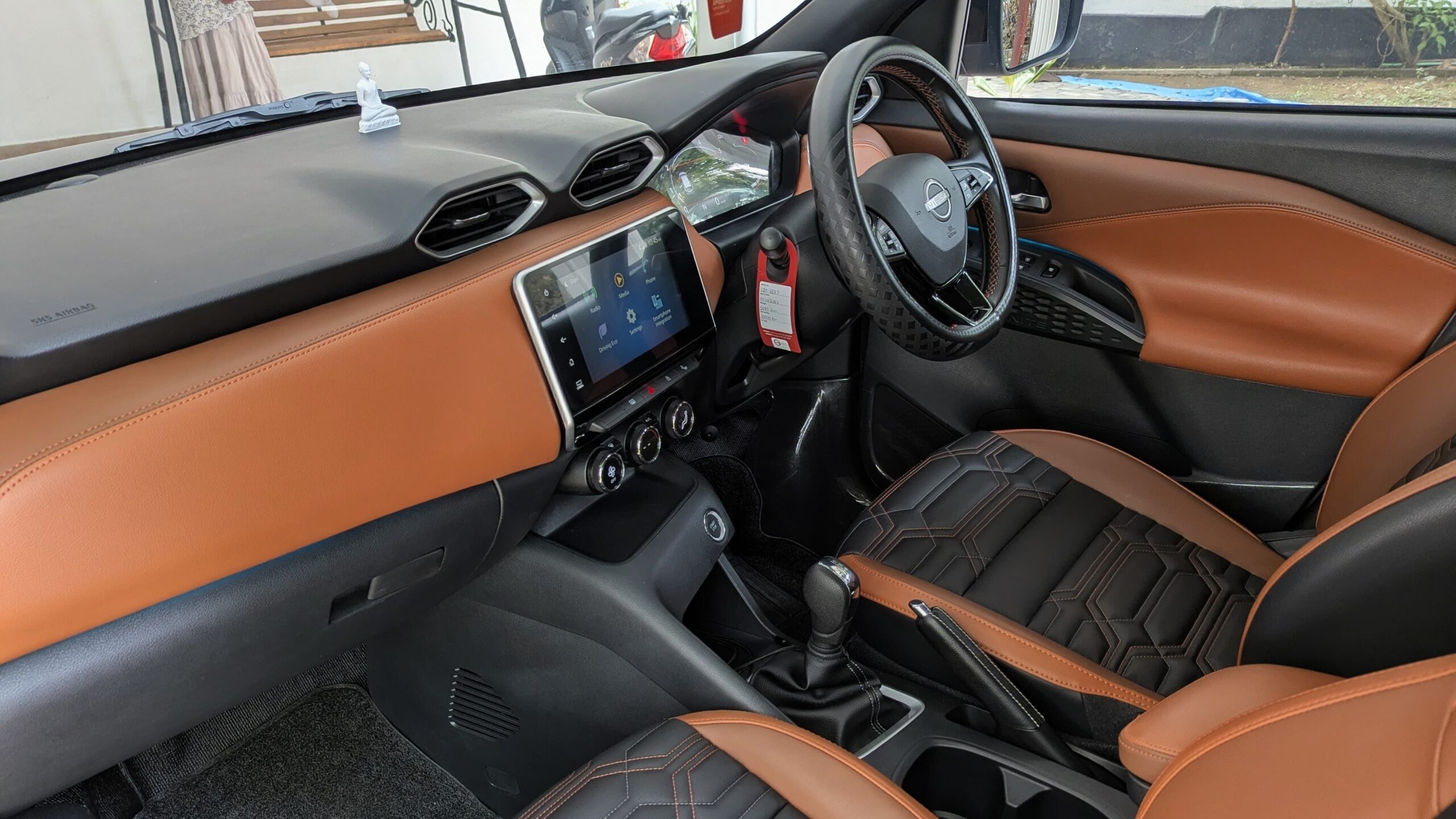 Nissan Magnite Tekna+ EZ-Shift 2025