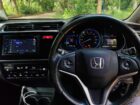 Honda Grace 2015.