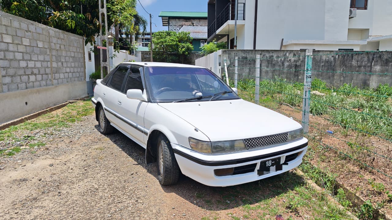 Toyota Sprinter Cielo G Saloon 1990