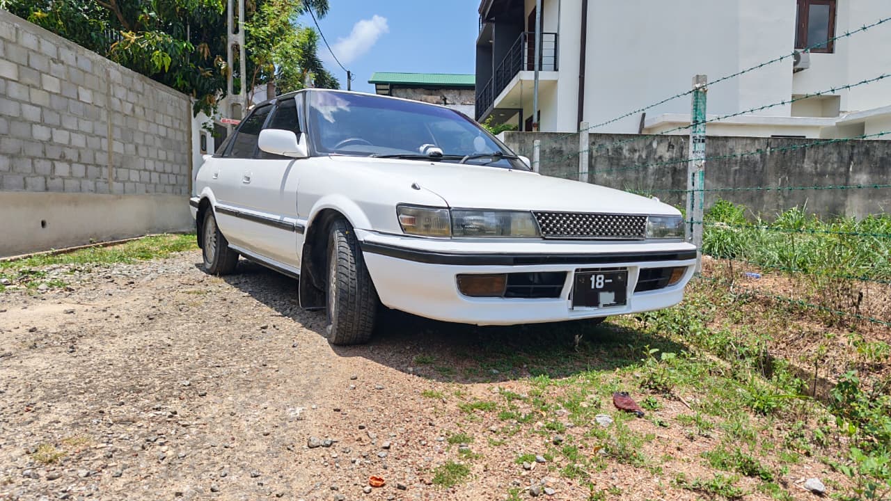 Toyota Sprinter Cielo G Saloon 1990