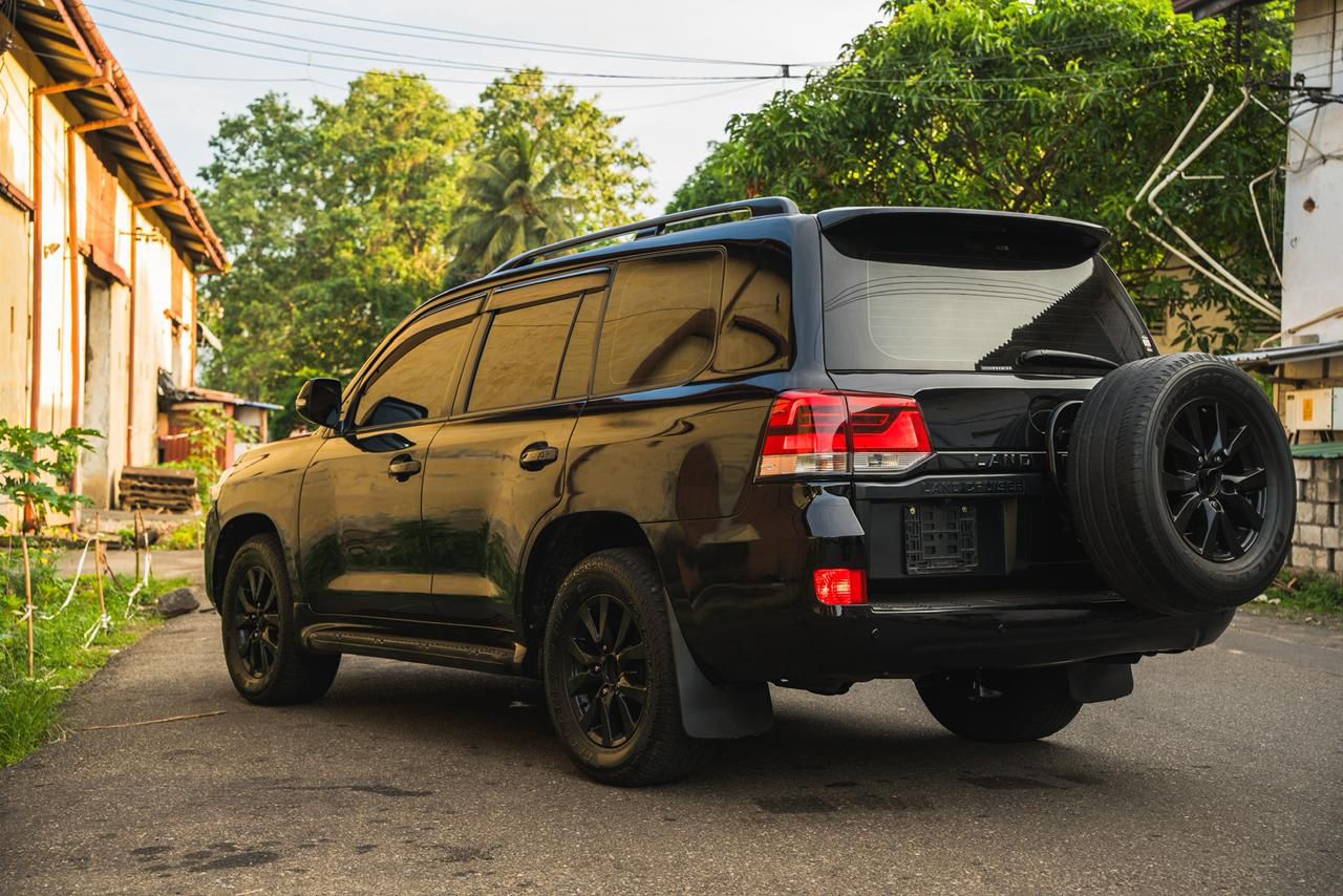 Toyota Land Cruiser Sahara Ice Pack 2012