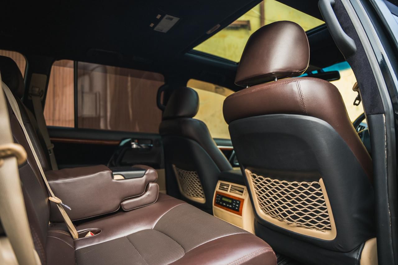 Toyota Land Cruiser Sahara Ice Pack 2012