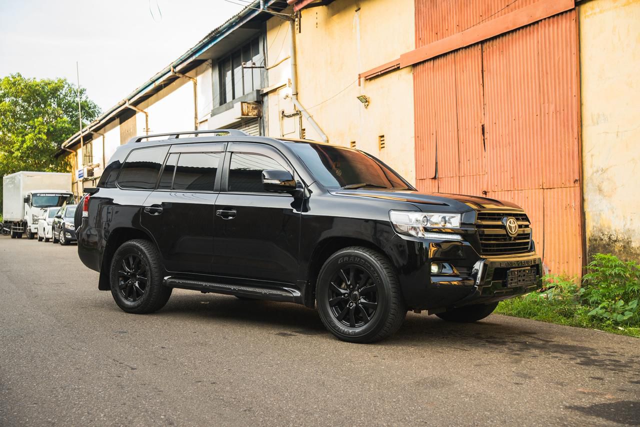 Toyota Land Cruiser Sahara Ice Pack 2012