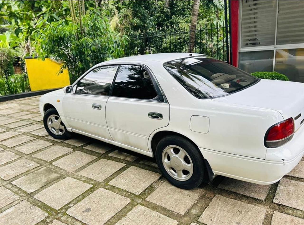 Nissan Bluebird 1992