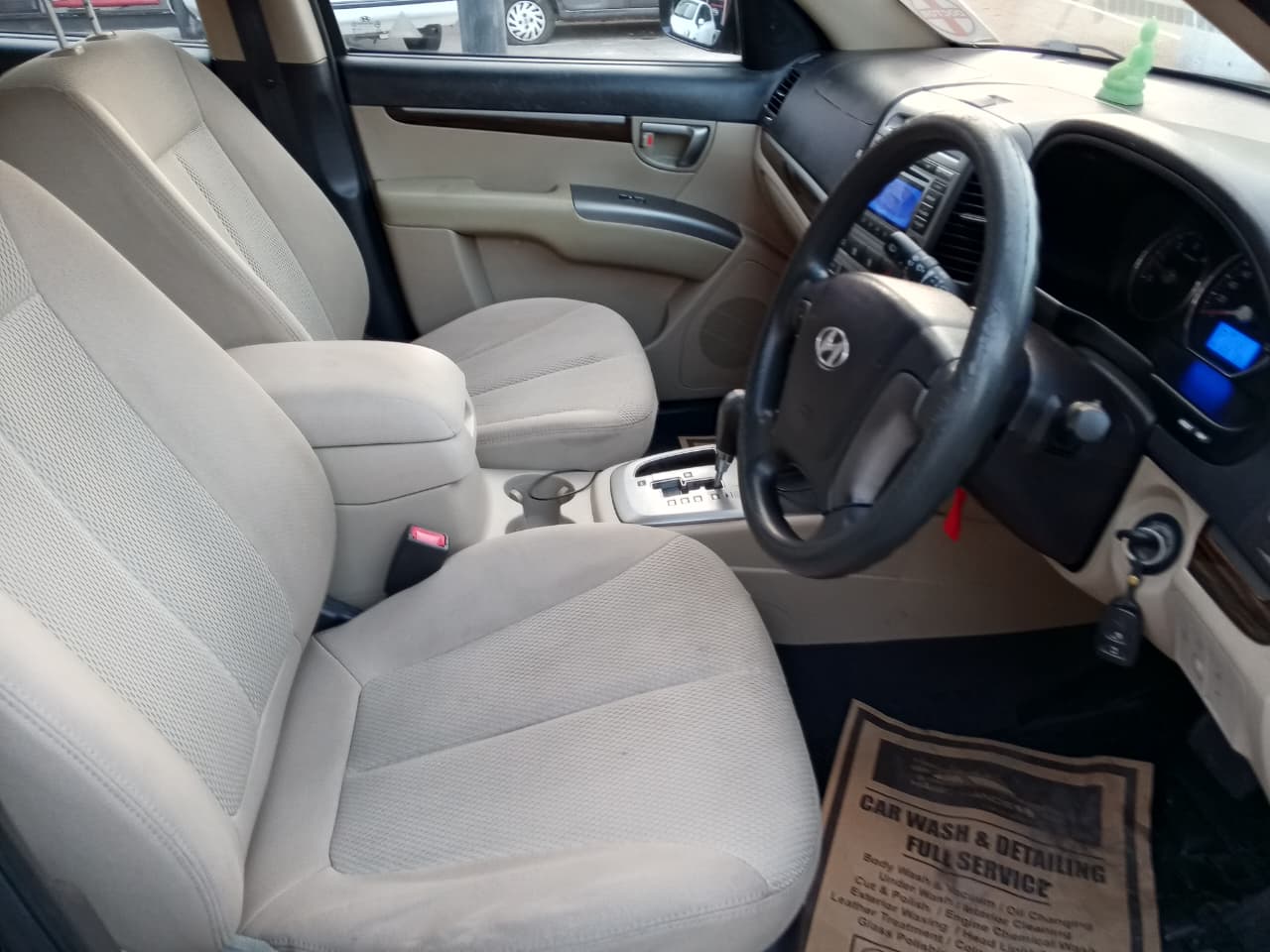 Hyundai Santa Fe Jeep 2012