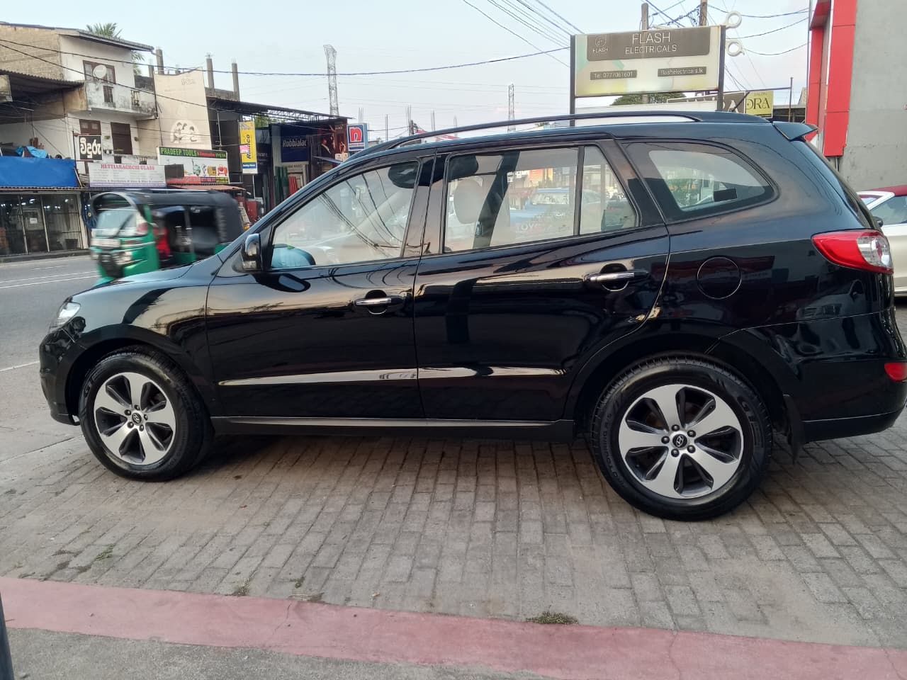 Hyundai Santa Fe Jeep 2012