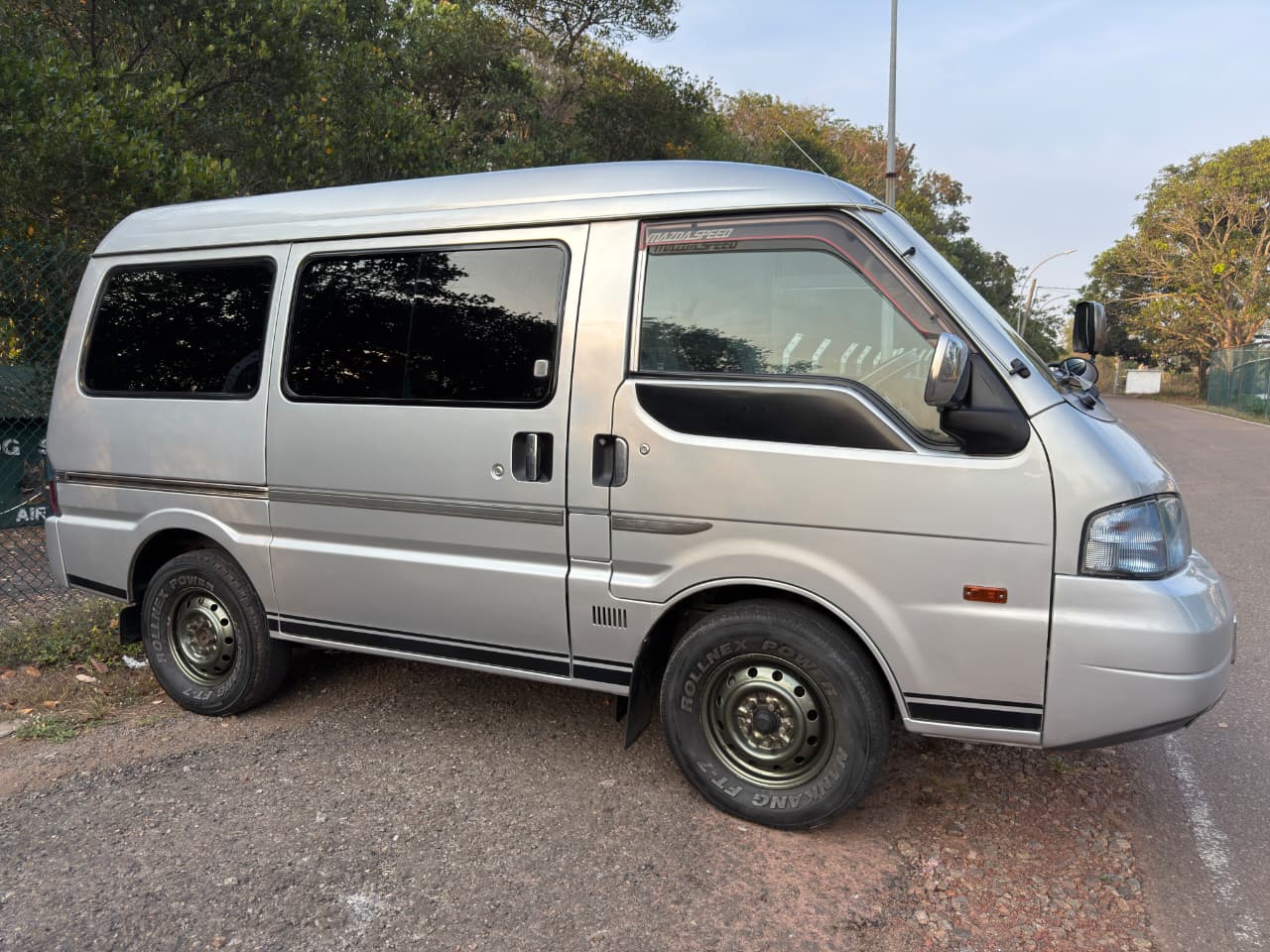 Mazda Bongo GL 2009