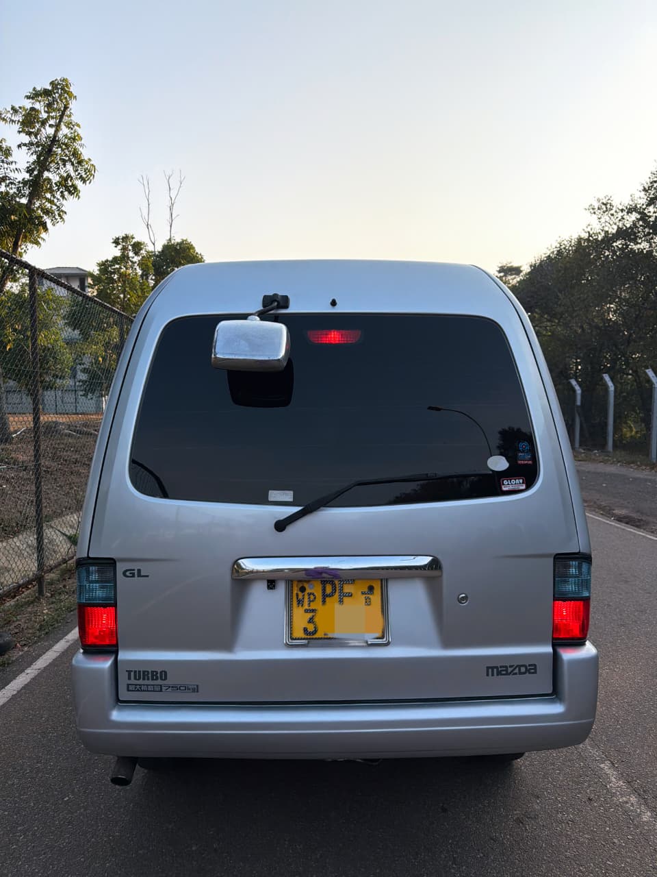 Mazda Bongo GL 2009