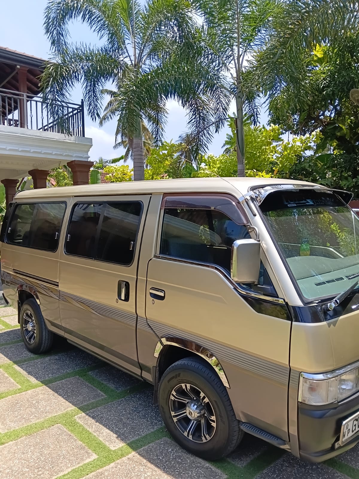 Nissan Caravan G 1997