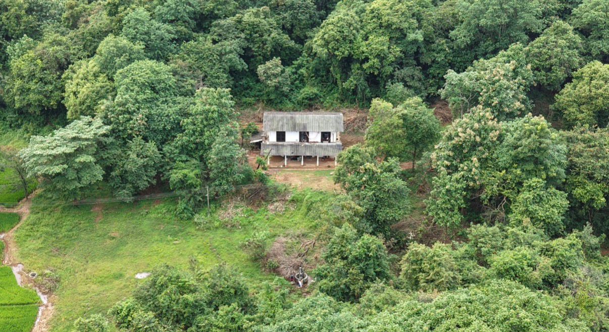 මහියංගණයෙන් අක්කර 1ක තට්ටු 2ක නිවසක් විකිණීමට