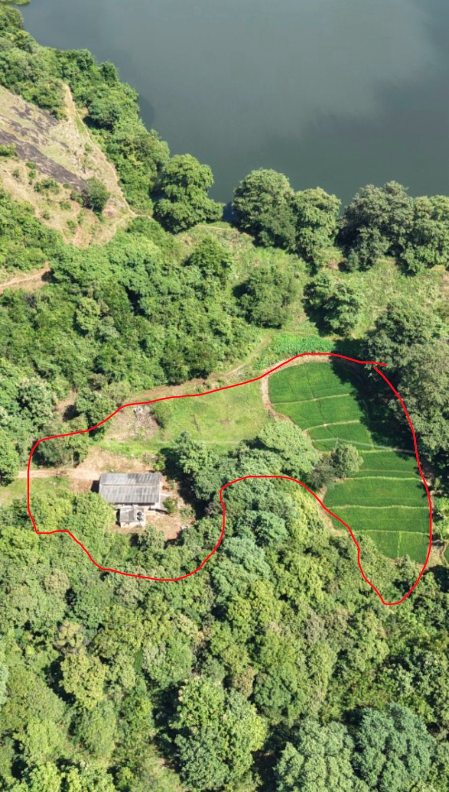 මහියංගණයෙන් අක්කර 1ක තට්ටු 2ක නිවසක් විකිණීමට