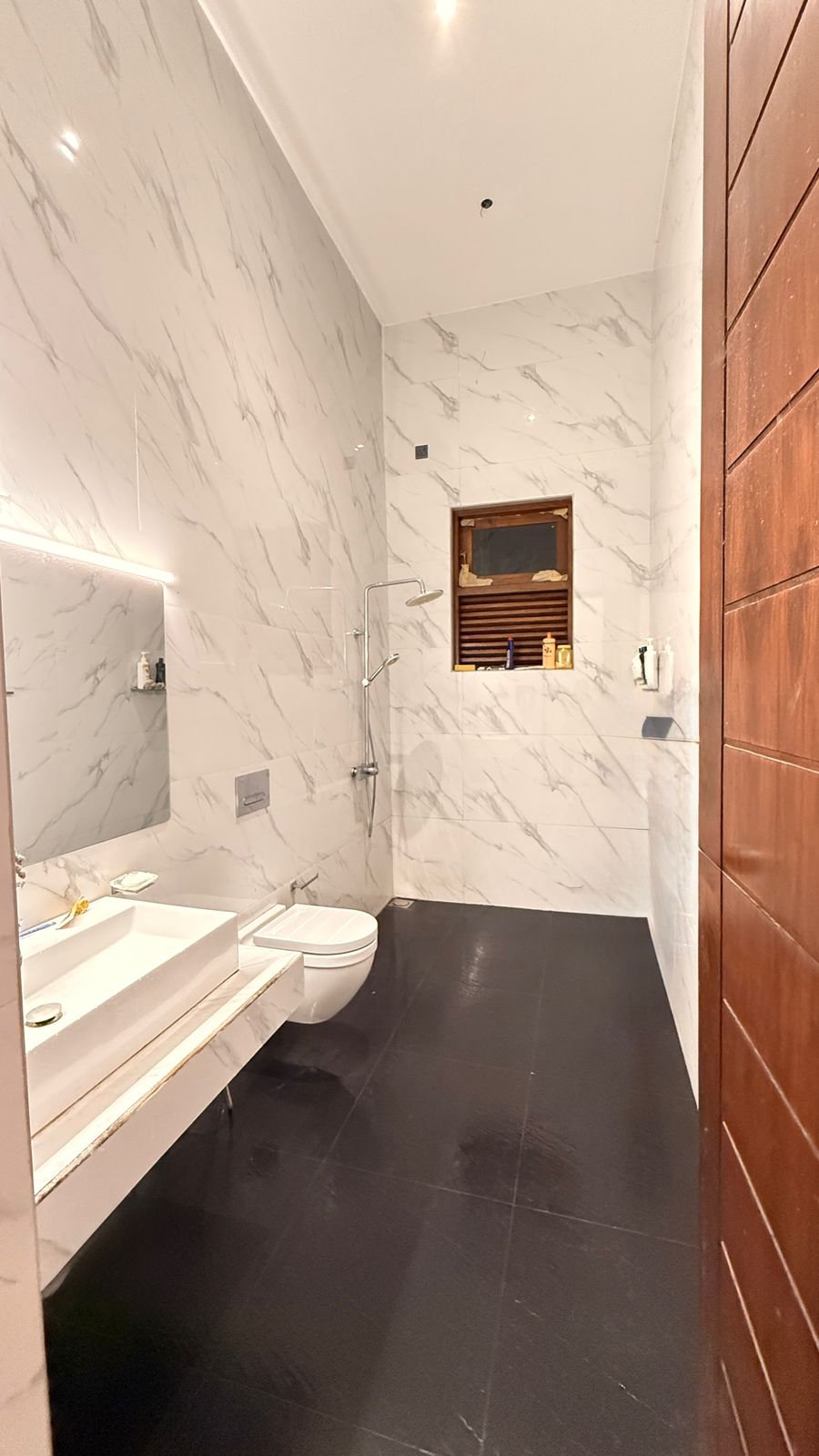 Modern Luxury Three Storey House for Sale – Bokundara