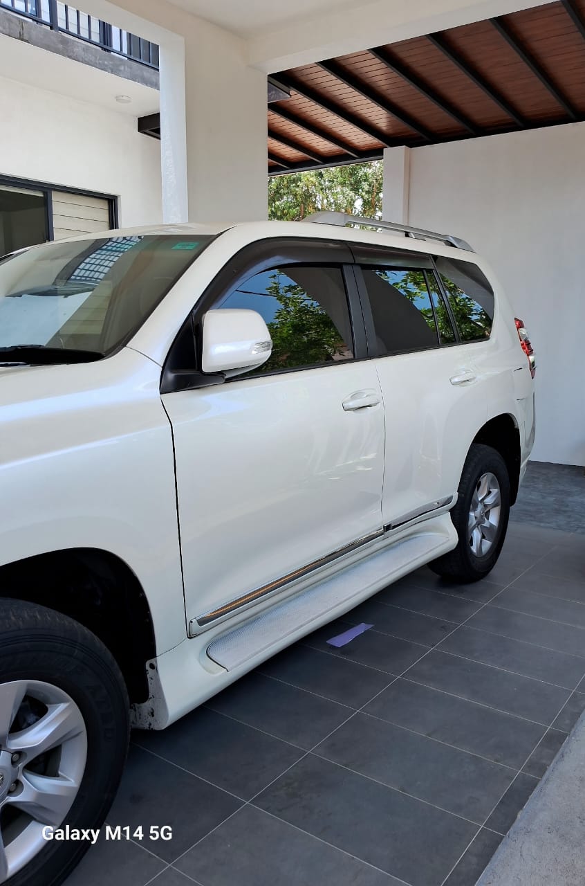 Toyota Land Cruiser Prado 150 2012