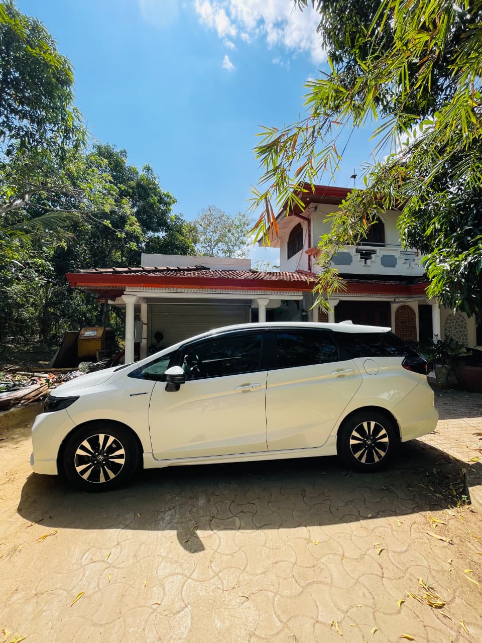 Honda Fit Shuttle 2017