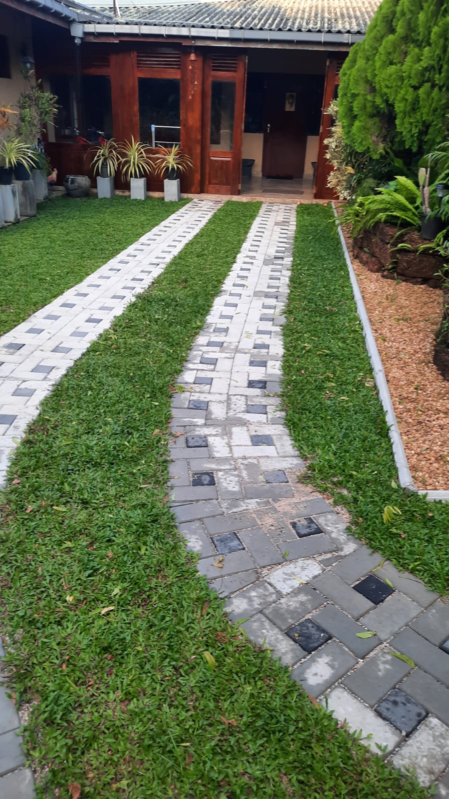 Bungalow Type Beautifully Designed House in Mount Lavinia