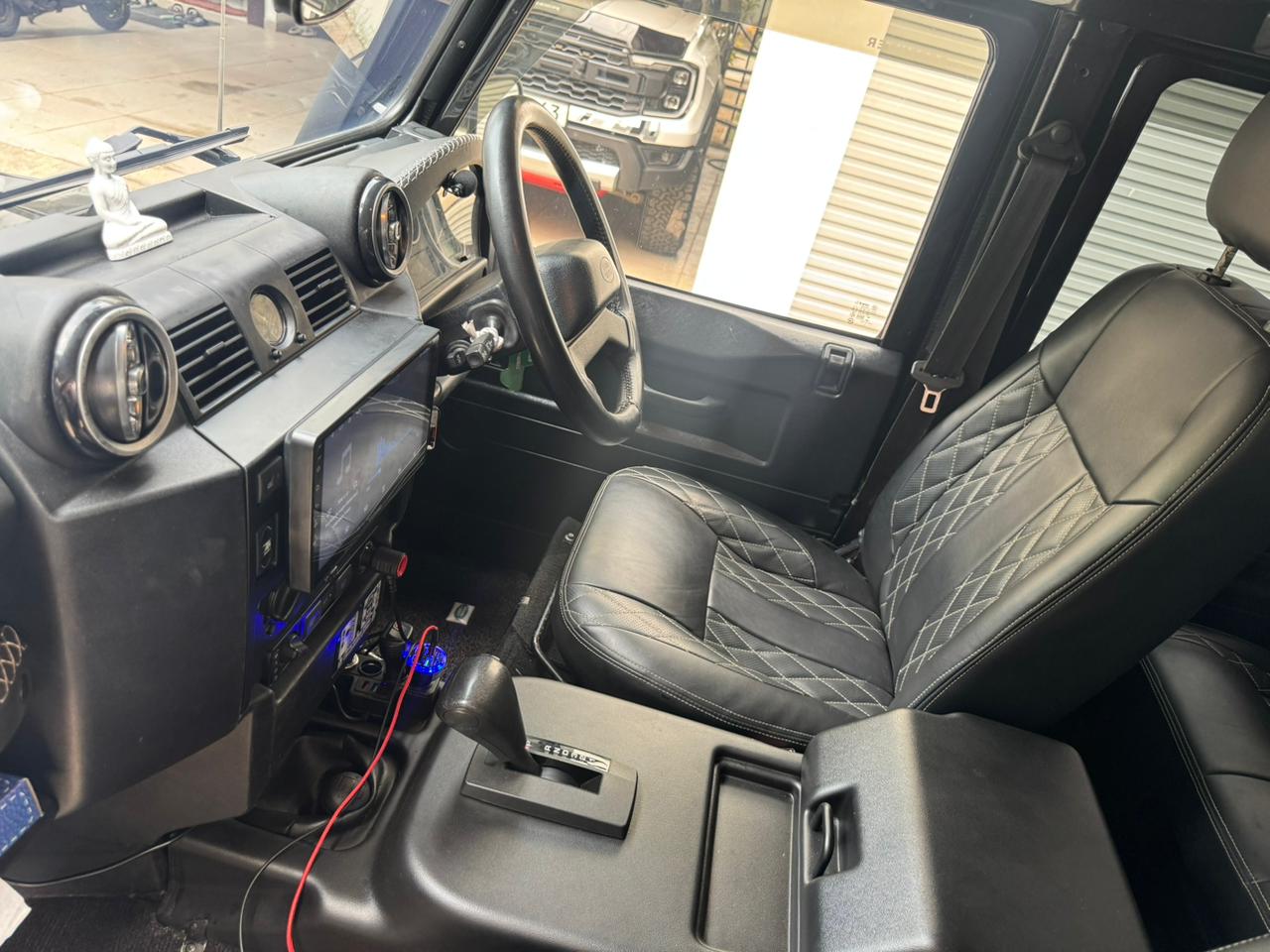 LAND ROVER DEFENDER Auto 2014