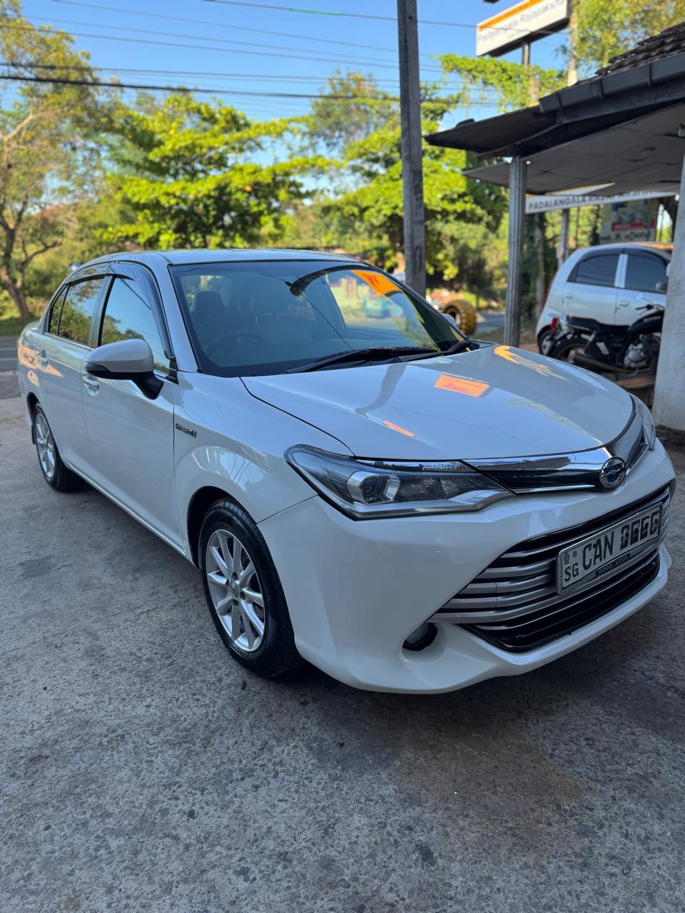 Toyota Axio NKE165 2015